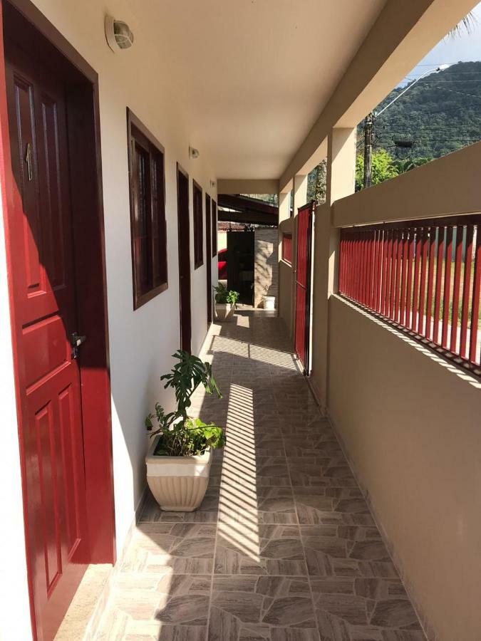Recanto Lorenzi - Apartamentos อูบาตูบา ภายนอก รูปภาพ